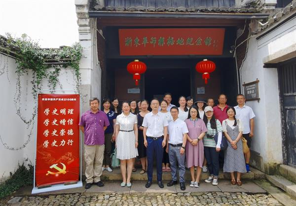 关于开展党工共建创先争优不断推进工会工作创新发展的调研报告